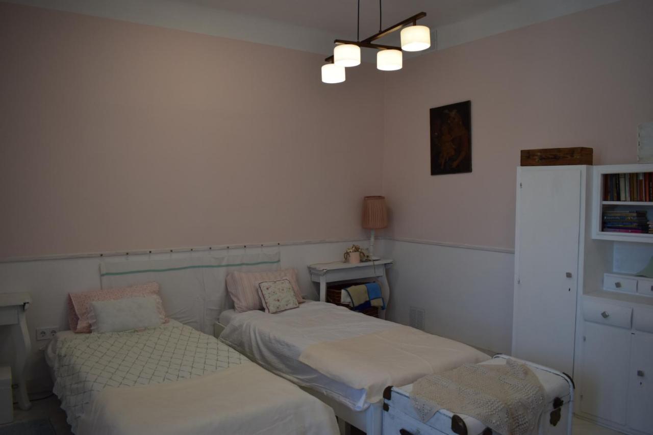 Malomszeg Apartman 2 Pecs Luaran gambar